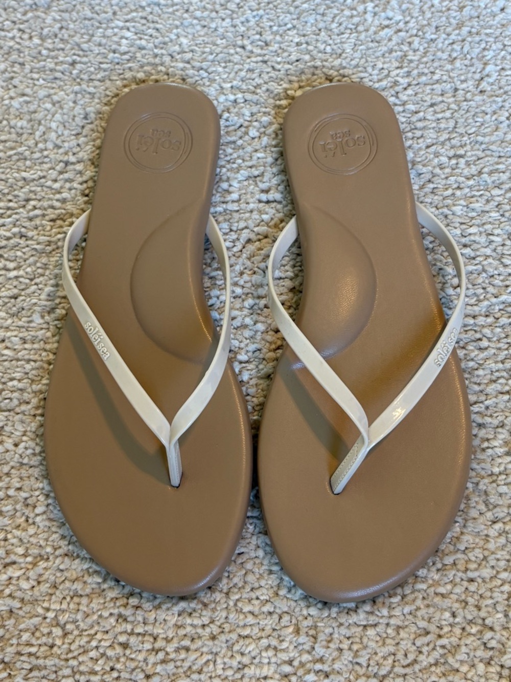Solei Sea nude flip flops